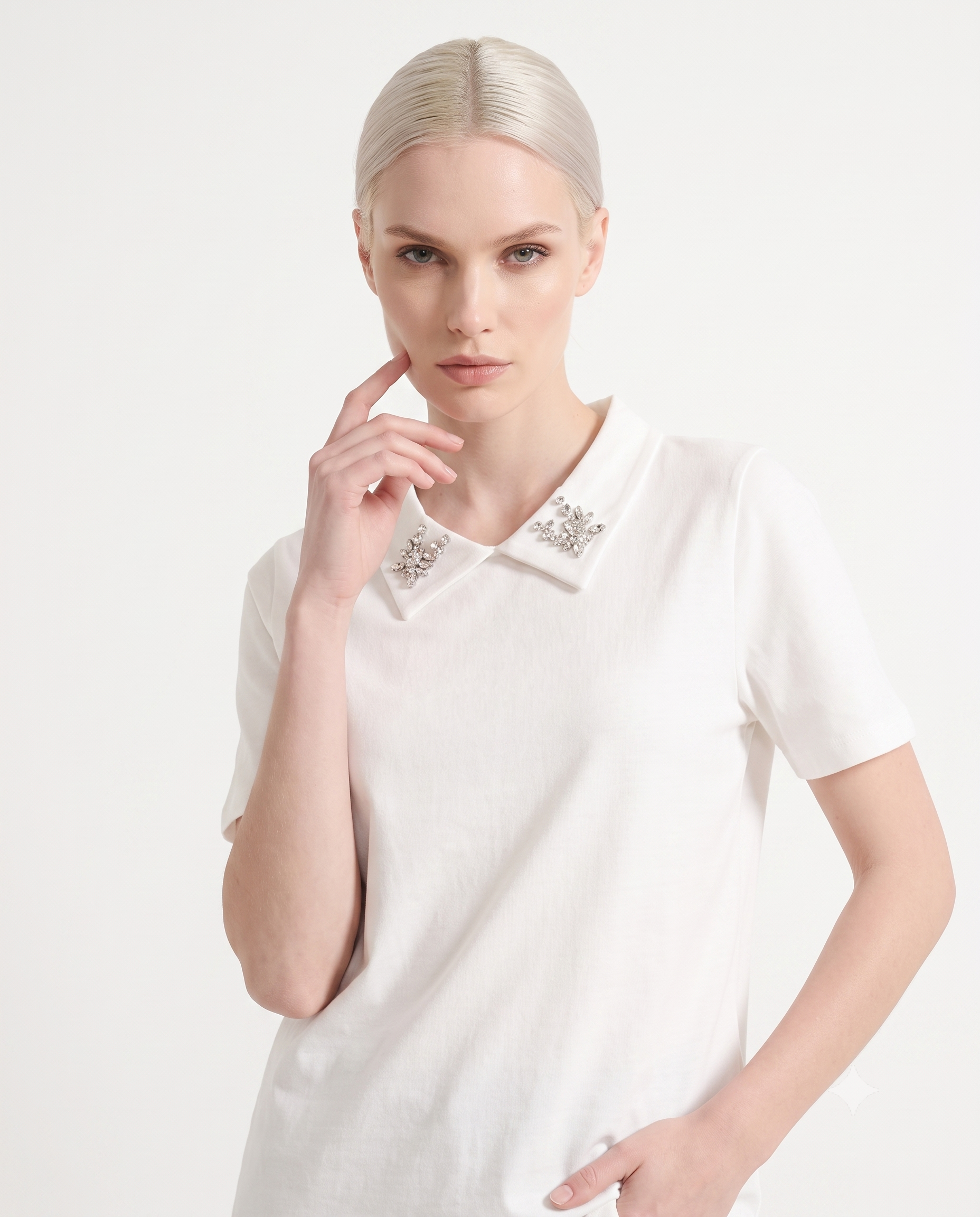 Pamuklu Polo Yaka Taş Detaylı Regular/Normal Kalıp Örme T-Shirt