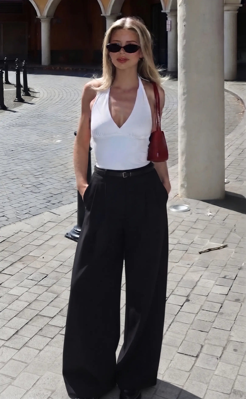 Siyah Kemerli Pilili Wide Leg/Extra Geniş Paça Pantolon